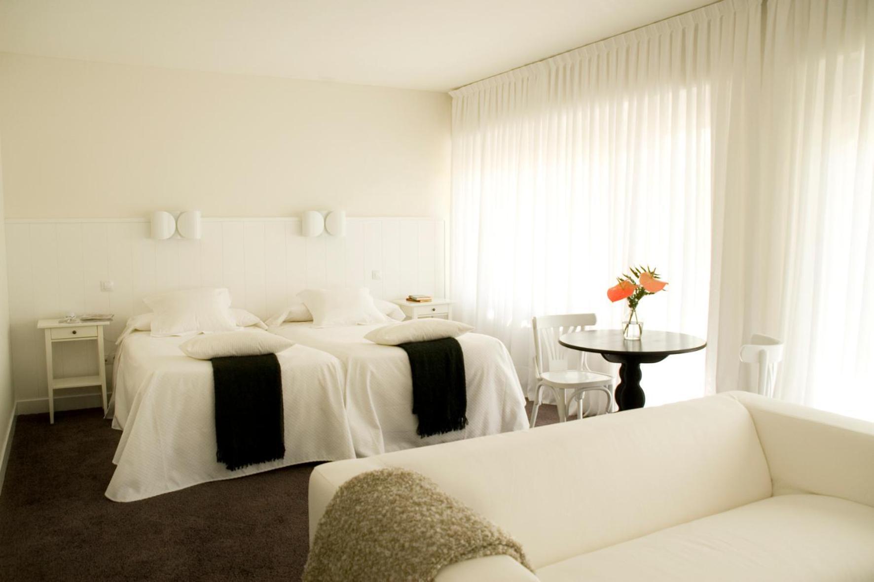 H & R Estrella Del Bajo Carrion Hotel Villoldo Bagian luar foto